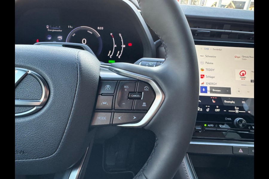 Lexus LBX 1.5 Hybrid Elegant | Leer, Privacy Glass, Stoel + Stuurverwarming, Dodehoekherkenning, Parkeersensoren, 18 inch