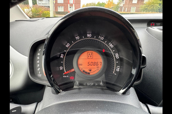 Toyota Aygo 1.0 VVT-i Automaat 5D X-Play | Eerste eigenaar, Apple CarPlay/Android Auto, Parkeercamera, Bluetooth, Stuurbediening