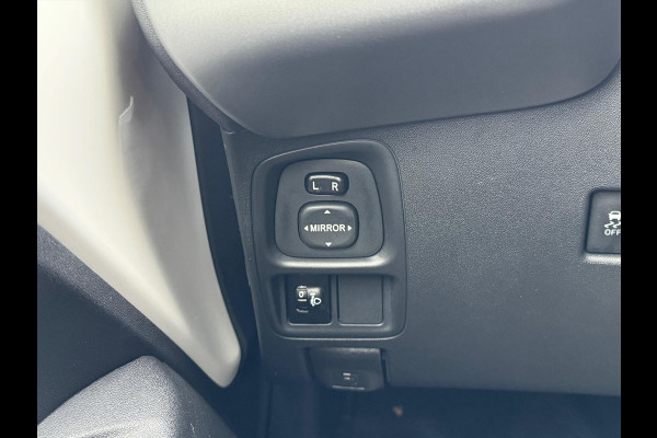 Toyota Aygo 1.0 VVT-i Automaat 5D X-Play | Eerste eigenaar, Apple CarPlay/Android Auto, Parkeercamera, Bluetooth, Stuurbediening