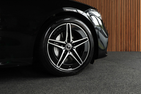 Mercedes-Benz C-Klasse Estate 180 AMG Line Navi Leer Camera Nightpack PTS Ambient Elekt. achterklep PTS LM velgen BTW auto!