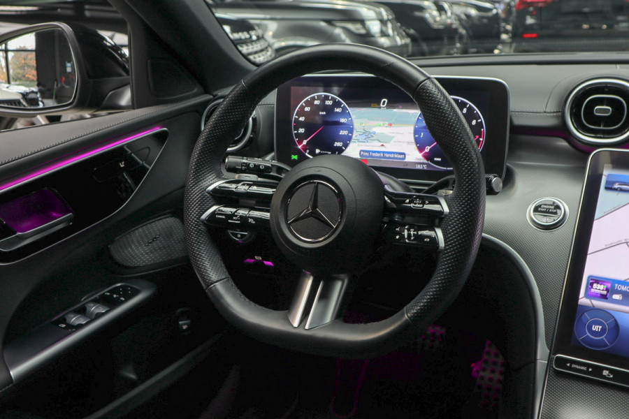 Mercedes-Benz C-Klasse Estate 180 AMG Line Navi Leer Camera Nightpack PTS Ambient Elekt. achterklep PTS LM velgen BTW auto!