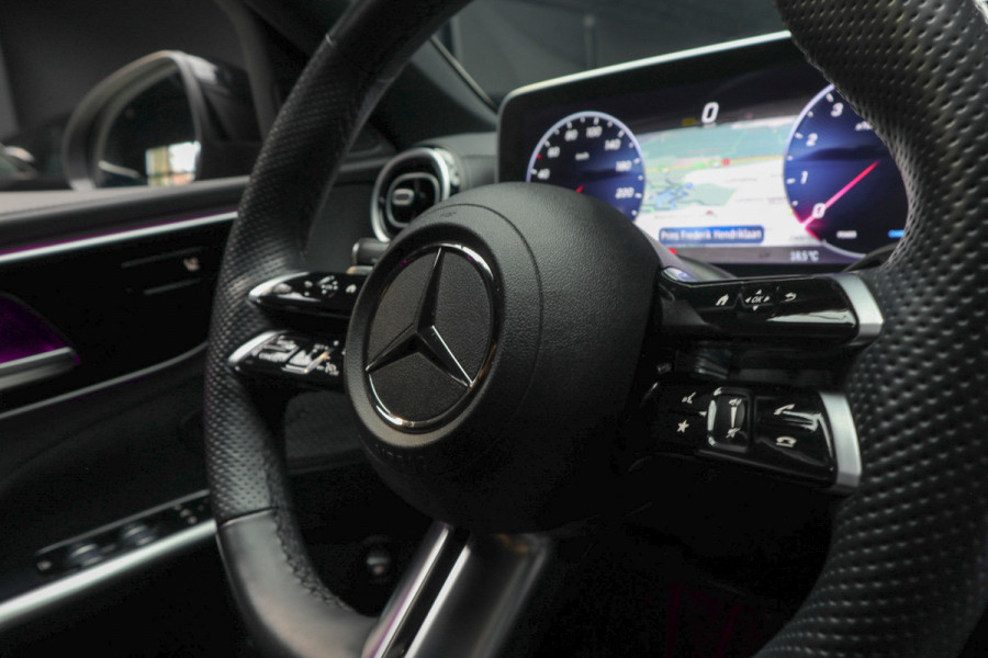 Mercedes-Benz C-Klasse Estate 180 AMG Line Navi Leer Camera Nightpack PTS Ambient Elekt. achterklep PTS LM velgen BTW auto!