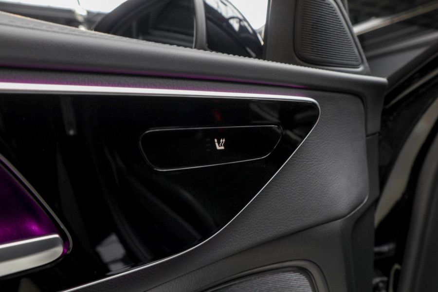 Mercedes-Benz C-Klasse Estate 180 AMG Line Navi Leer Camera Nightpack PTS Ambient Elekt. achterklep PTS LM velgen BTW auto!