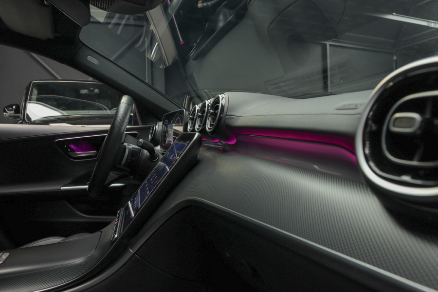 Mercedes-Benz C-Klasse Estate 180 AMG Line Navi Leer Camera Nightpack PTS Ambient Elekt. achterklep PTS LM velgen BTW auto!