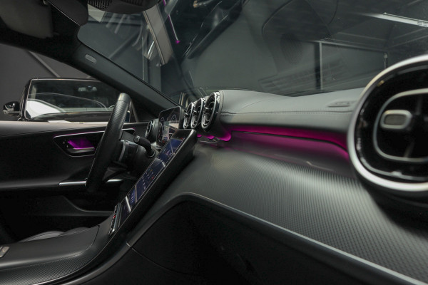 Mercedes-Benz C-Klasse Estate 180 AMG Line Navi Leer Camera Nightpack PTS Ambient Elekt. achterklep PTS LM velgen BTW auto!