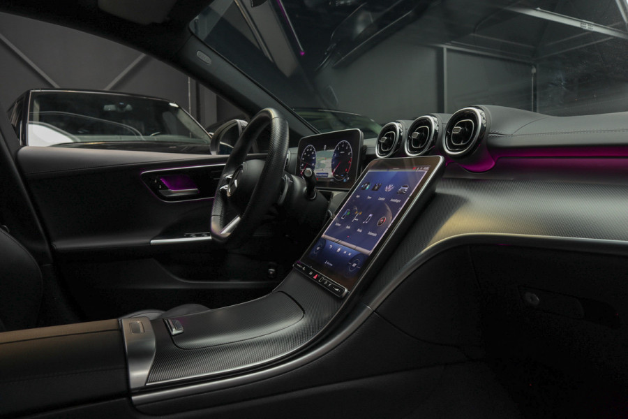 Mercedes-Benz C-Klasse Estate 180 AMG Line Navi Leer Camera Nightpack PTS Ambient Elekt. achterklep PTS LM velgen BTW auto!