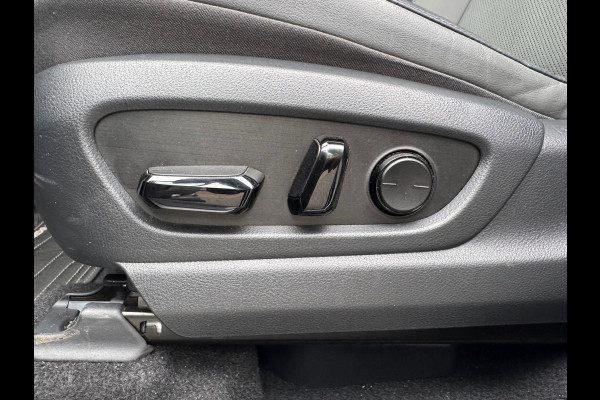 Lexus RZ 450e 313PK AWD Executive Line | Eerste eigenaar, Leer, Stoelverwarming, Dodehoekherkenning, Parkeersensoren, Groot scherm