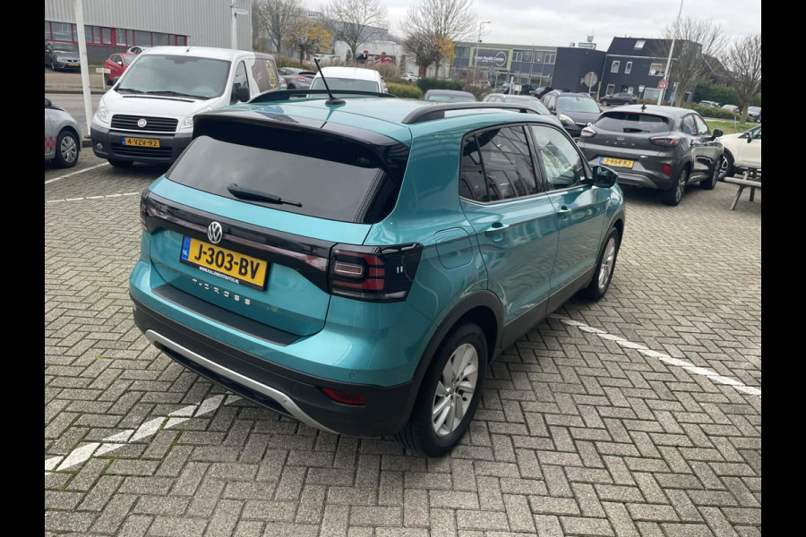 Volkswagen T-Cross 1.0 TSI Life / CarPlay