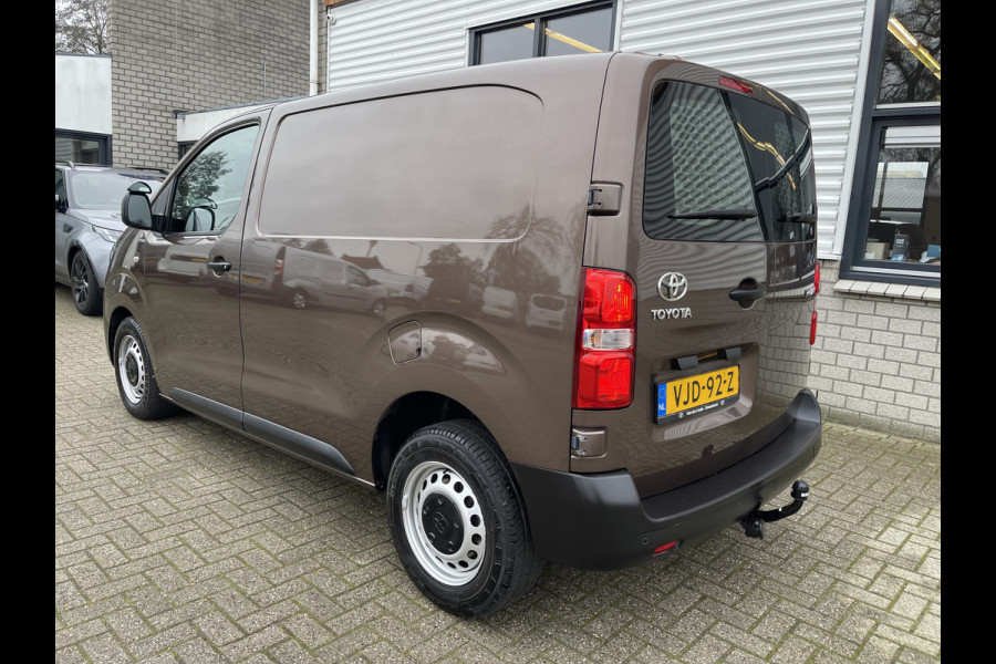 Toyota ProAce Compact 2.0 D-4D 122pk automaat Navigator L1H1 / vaste prijs rijklaar € 16.950 ex btw / lease vanaf € 285 / bruin metallic / euro 6 diesel / bpm vrij / airco / cruise / navi / trekhaak / pdc !