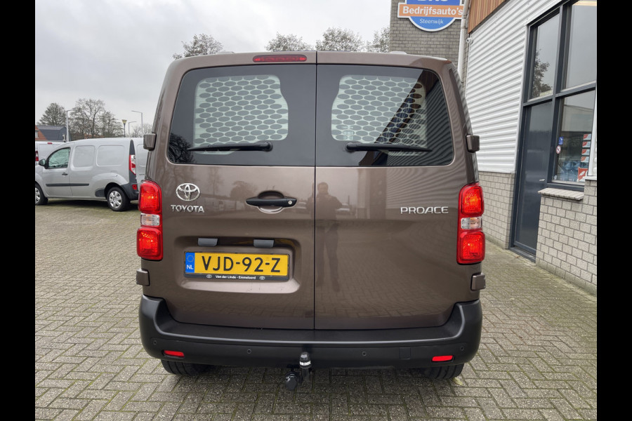 Toyota ProAce Compact 2.0 D-4D 122pk automaat Navigator L1H1 / vaste prijs rijklaar € 16.950 ex btw / lease vanaf € 285 / bruin metallic / euro 6 diesel / bpm vrij / airco / cruise / navi / trekhaak / pdc !