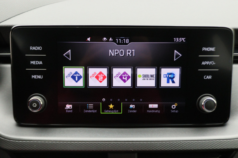 Škoda SCALA 1.0 TSI Ambition Climate, Apple Carplay, LED, Lane Assist, PDC