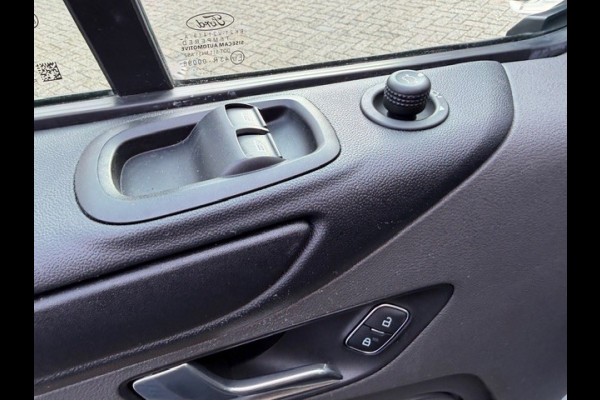 Ford Transit Custom 300 2.0 TDCI L2H1 Trend AIRCO I PDC I 3-ZITS I 1e EIGENAAR I COMPLETE ONDERHOUDSHISTORIE