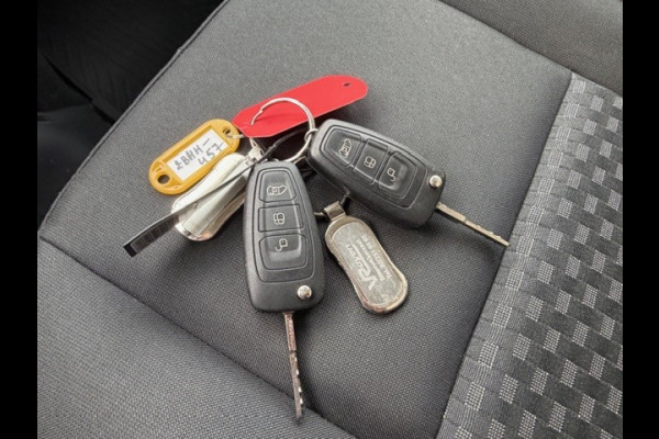 Ford Transit Custom 300 2.0 TDCI L2H1 Trend AIRCO I PDC I 3-ZITS I 1e EIGENAAR I COMPLETE ONDERHOUDSHISTORIE