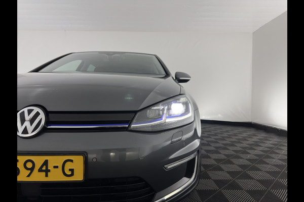 Volkswagen E-Golf {SOH-100%) Aut.* LUXURY-LEATHER | FULL-LED | NAVI-FULLMAP | CAMERA | HEATED-SPORTSEATS | ECC | PDC | CARPLAY | CRUISE | PRIVACY-GLASS | DIGI-COCKPIT | AMBIENT-LIGHT | CCS-FASTLOADER | 19''ALU*