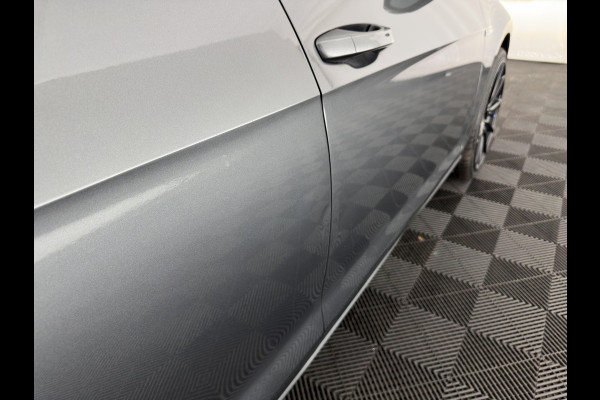 Volkswagen E-Golf {SOH-100%) Aut.* LUXURY-LEATHER | FULL-LED | NAVI-FULLMAP | CAMERA | HEATED-SPORTSEATS | ECC | PDC | CARPLAY | CRUISE | PRIVACY-GLASS | DIGI-COCKPIT | AMBIENT-LIGHT | CCS-FASTLOADER | 19''ALU*