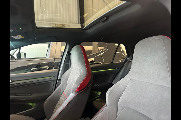 Volkswagen Golf 2.0 TSI GTI/CLUB SPORT 300 PK/DEALER ONDERHOUD