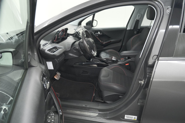 Peugeot 2008 PureTech 110 EAT6 GT-Line | Camera | Panoramadak | Navigatie | Parkeersensoren