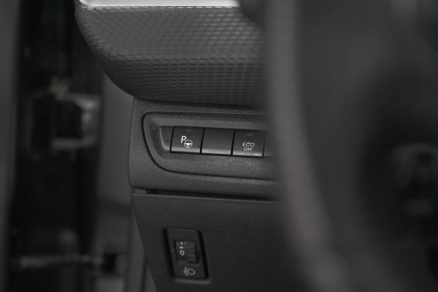 Peugeot 2008 PureTech 110 EAT6 GT-Line | Camera | Panoramadak | Navigatie | Parkeersensoren