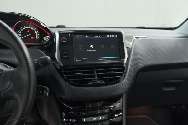 Peugeot 2008 PureTech 110 EAT6 GT-Line | Camera | Panoramadak | Navigatie | Parkeersensoren