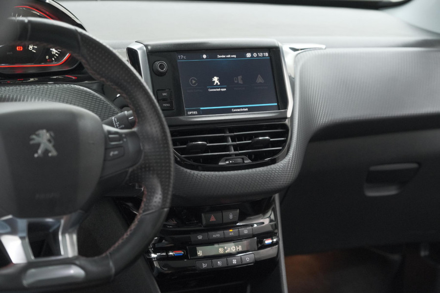 Peugeot 2008 PureTech 110 EAT6 GT-Line | Camera | Panoramadak | Navigatie | Parkeersensoren