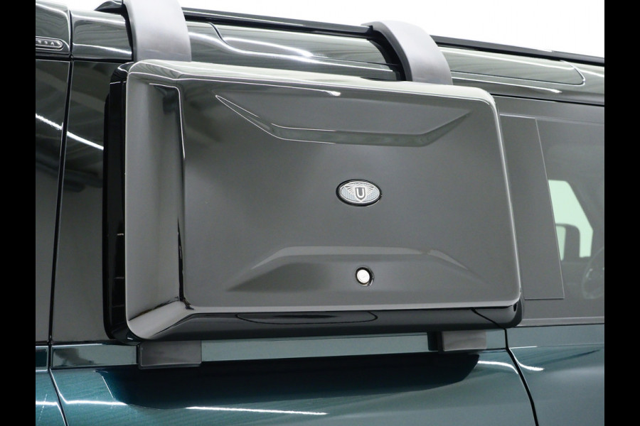 Land Rover Defender 110 2.0 P400e 110 X-Dynamic Urban | Panoramadak | Sterrenhemel | Meridian | Luchtvering | Trekhaak | 360