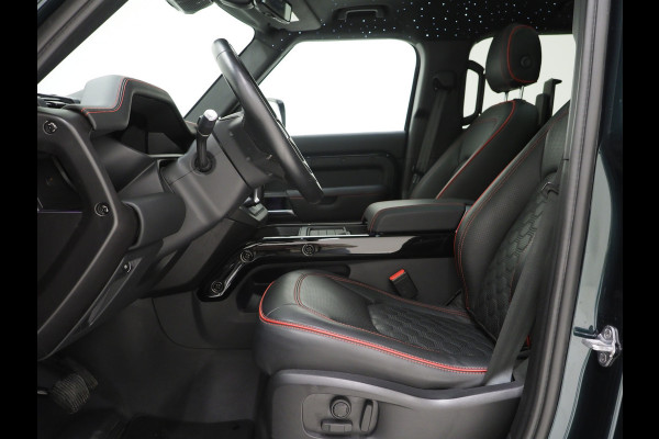 Land Rover Defender 110 2.0 P400e 110 X-Dynamic Urban | Panoramadak | Sterrenhemel | Meridian | Luchtvering | Trekhaak | 360