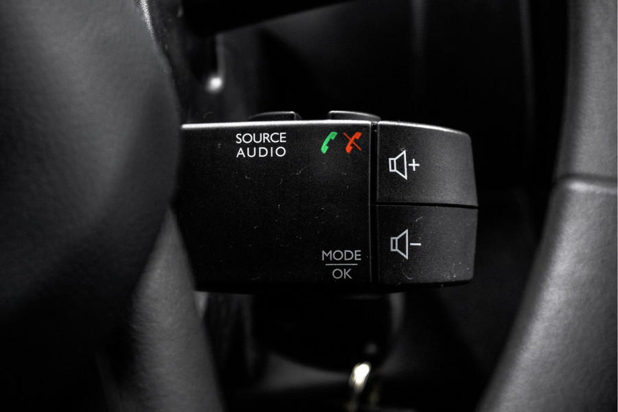 Renault Trafic 2.0 dCi L2H1 146 PK Automaat Schuifdeur L+R | Euro 6 | Cruise | Airco | | LED