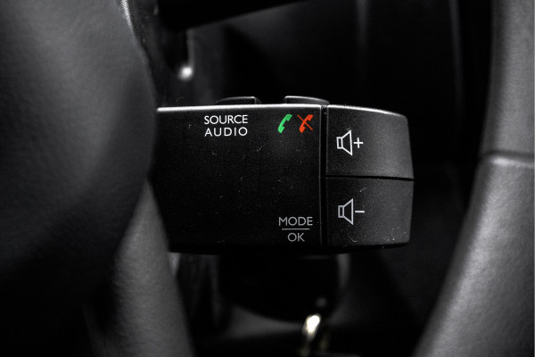 Renault Trafic 2.0 dCi L2H1 146 PK Automaat Schuifdeur L+R | Euro 6 | Cruise | Airco | | LED