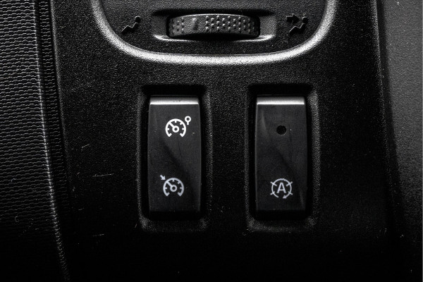 Renault Trafic 2.0 dCi L2H1 146 PK Automaat Schuifdeur L+R | Euro 6 | Cruise | Airco | | LED