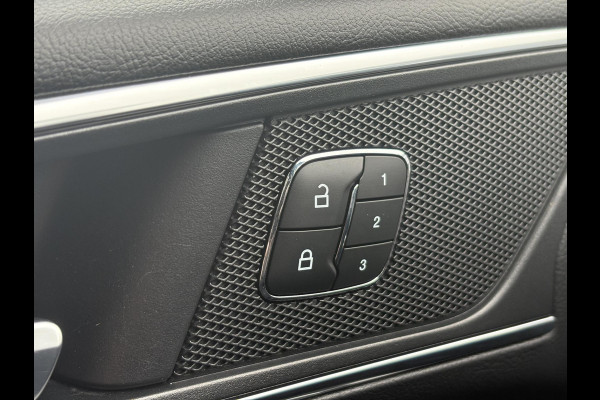 Ford S-Max 2.0 Ecoblue Bi-Turbo ST-Line 240pk | Panoramadak | Full LED | Adaptieve Cruise | Stoelverwarming | Trekhaak | Voorruit verwarming |