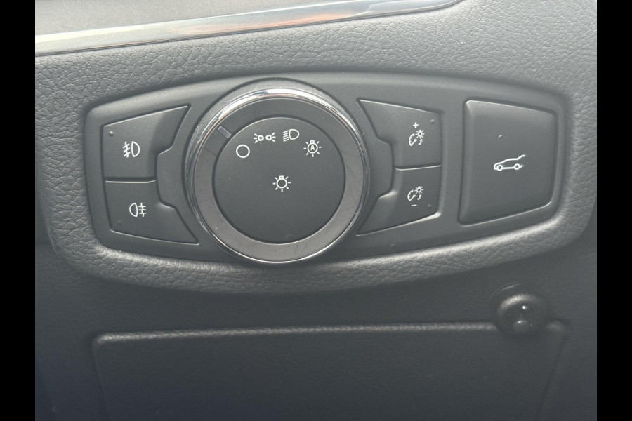 Ford S-Max 2.0 Ecoblue Bi-Turbo ST-Line 240pk | Panoramadak | Full LED | Adaptieve Cruise | Stoelverwarming | Trekhaak | Voorruit verwarming |