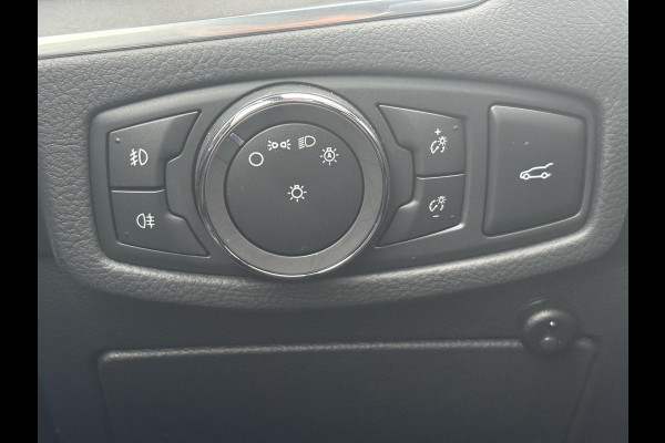 Ford S-Max 2.0 Ecoblue Bi-Turbo ST-Line 240pk | Panoramadak | Full LED | Adaptieve Cruise | Stoelverwarming | Trekhaak | Voorruit verwarming |