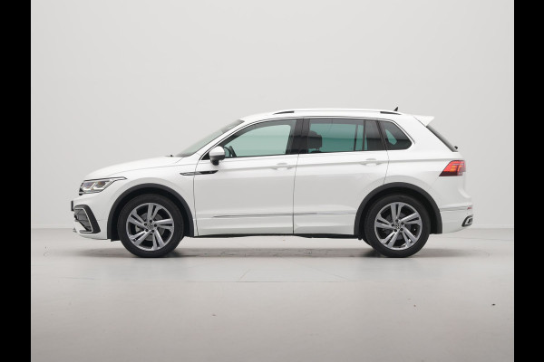 Volkswagen Tiguan 1.5 TSI 150pk DSG R-Line Business Trekhaak Navigatie Camera Pdc Acc Carplay 10