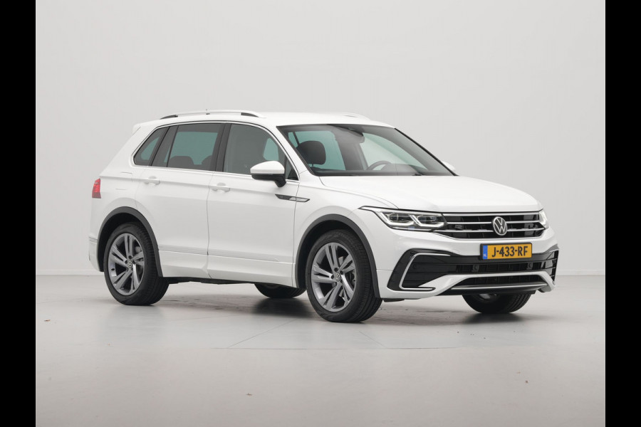 Volkswagen Tiguan 1.5 TSI 150pk DSG R-Line Business Trekhaak Navigatie Camera Pdc Acc Carplay 10
