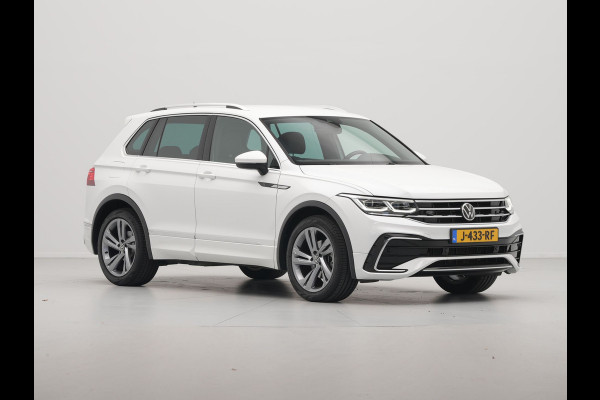 Volkswagen Tiguan 1.5 TSI 150pk DSG R-Line Business Trekhaak Navigatie Camera Pdc Acc Carplay 10
