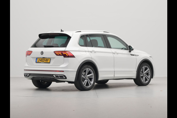 Volkswagen Tiguan 1.5 TSI 150pk DSG R-Line Business Trekhaak Navigatie Camera Pdc Acc Carplay 10