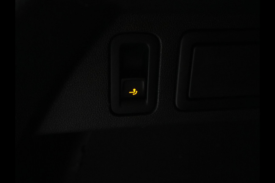 Volkswagen Tiguan 1.5 TSI 150pk DSG R-Line Business Trekhaak Navigatie Camera Pdc Acc Carplay 10