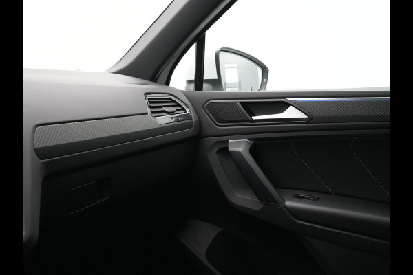 Volkswagen Tiguan 1.5 TSI 150pk DSG R-Line Business Trekhaak Navigatie Camera Pdc Acc Carplay 10