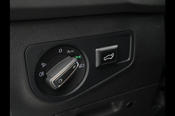 Volkswagen Tiguan 1.5 TSI 150pk DSG R-Line Business Trekhaak Navigatie Camera Pdc Acc Carplay 10