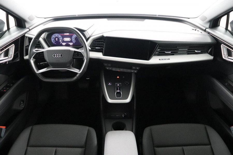 Audi Q4 e-tron 35 Edition|SOH 93%|Stoelverwarming|Apple Carplay/Android Auto|Nieuwstaat!