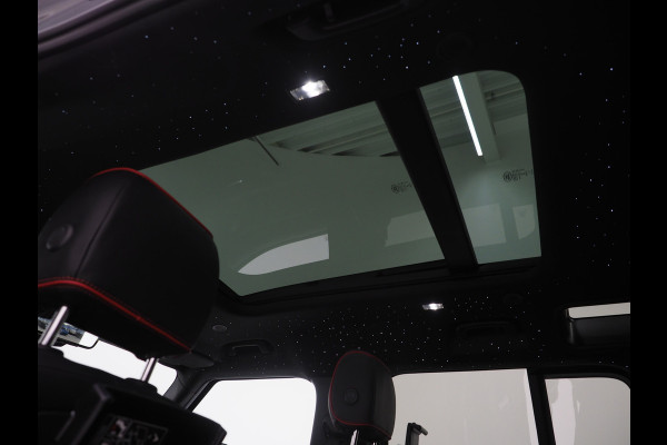 Land Rover Defender 110 2.0 P400e 110 X-Dynamic Urban | Panoramadak | Sterrenhemel | Meridian | Luchtvering | Trekhaak | 360