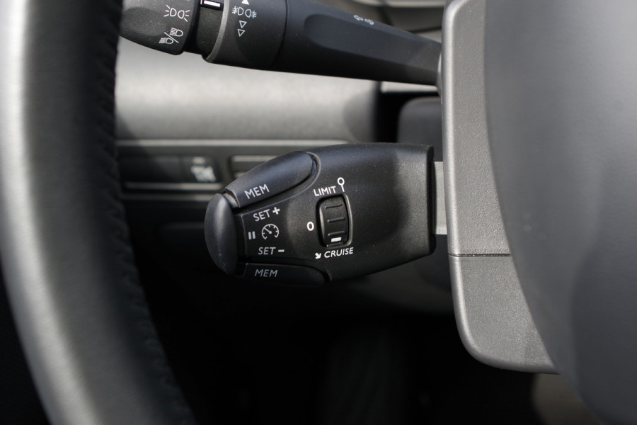 Citroën C3 Aircross 1.2 PureTech Automaat Shine, Carplay, Cruise Control, Climate Control