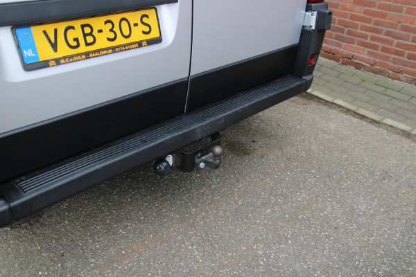 Fiat Ducato 30 2.3 MultiJet L2H2 / Trekhaak / Camera / Navi / 3 zits