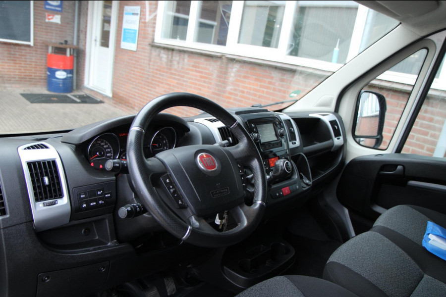 Fiat Ducato 30 2.3 MultiJet L2H2 / Trekhaak / Camera / Navi / 3 zits