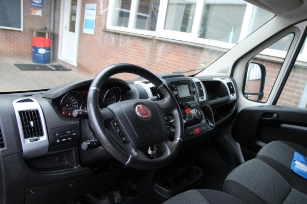 Fiat Ducato 30 2.3 MultiJet L2H2 / Trekhaak / Camera / Navi / 3 zits