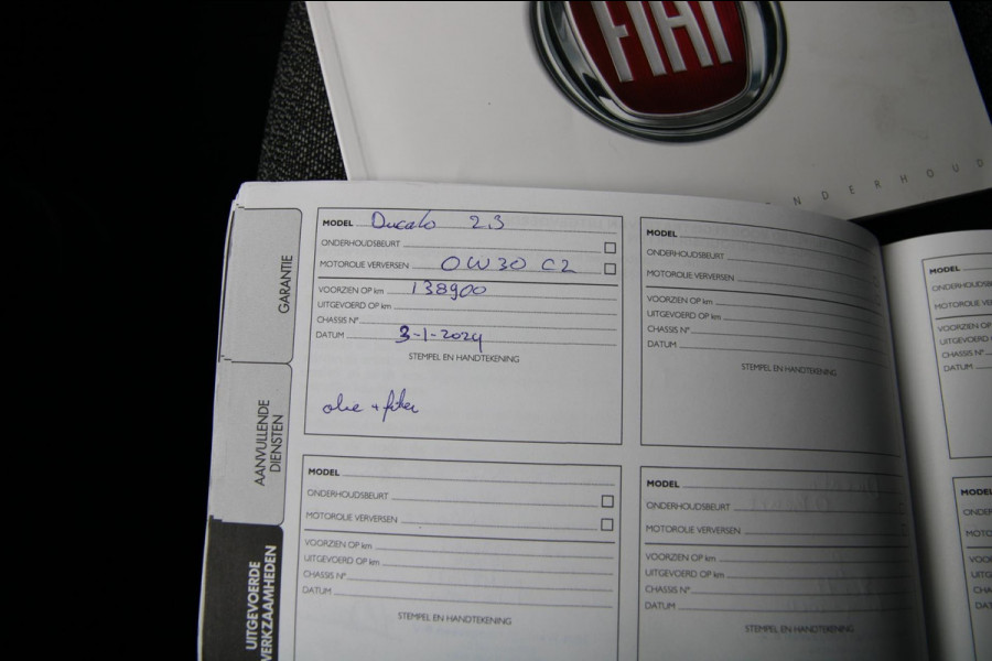 Fiat Ducato 30 2.3 MultiJet L2H2 / Trekhaak / Camera / Navi / 3 zits