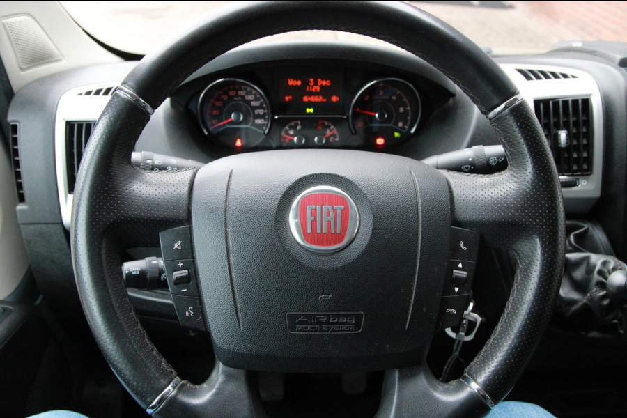 Fiat Ducato 30 2.3 MultiJet L2H2 / Trekhaak / Camera / Navi / 3 zits