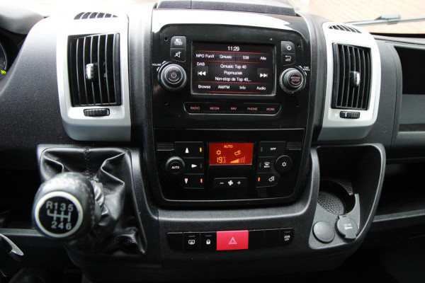 Fiat Ducato 30 2.3 MultiJet L2H2 / Trekhaak / Camera / Navi / 3 zits