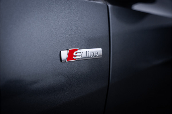 Audi Q8 60 TFSI e quattro Pro Line S Competition - Panorama | RS Seats | Carbon | B&O | Luchtvering