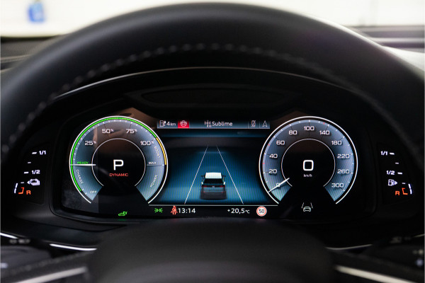 Audi Q8 60 TFSI E Quattro S-Edition Competition 490PK | Goodwood Green | 3D B&O | Pano | VOL! 5 JAAR FABR. GARANTIE